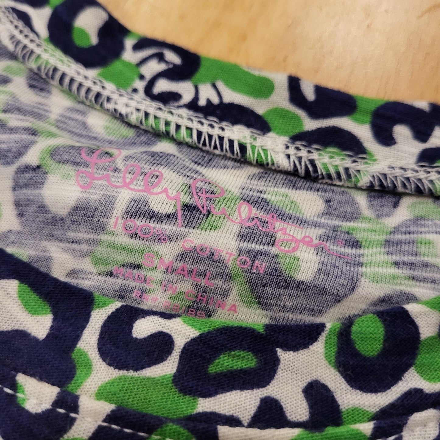 Lilly Pulitzer small leopard print green background 15 in pit to pit