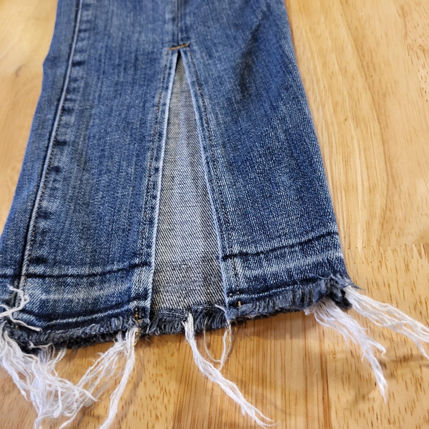 Frame Le Nouveau Straight 25 Front Slit Distressed Hem Denim Jeans USA