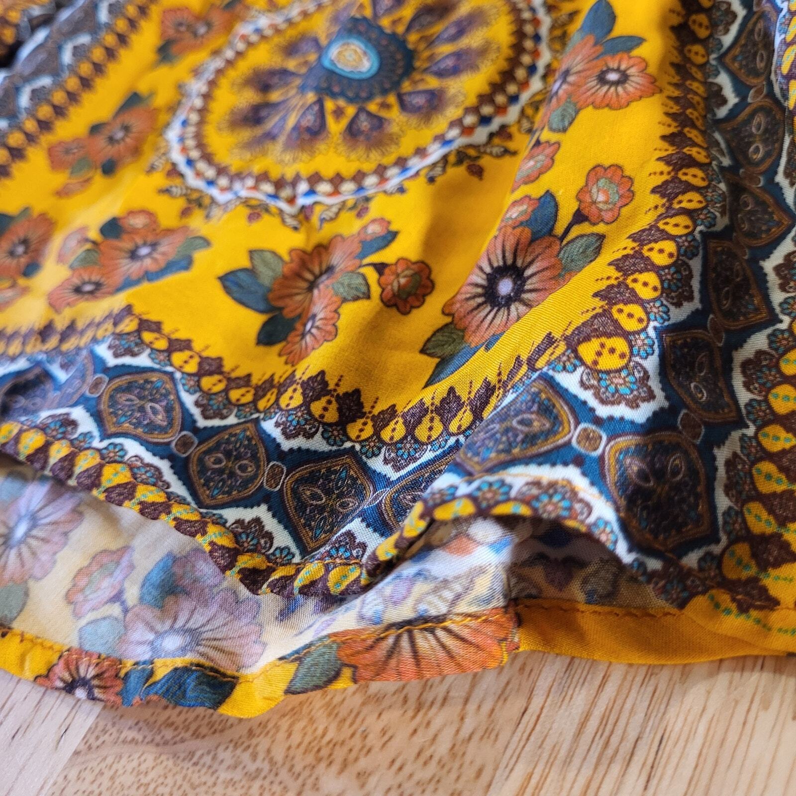 Farm Rio Xs Wrap Skirt Ethnic Print Yellow Knee Length 26" Waist Adjustable