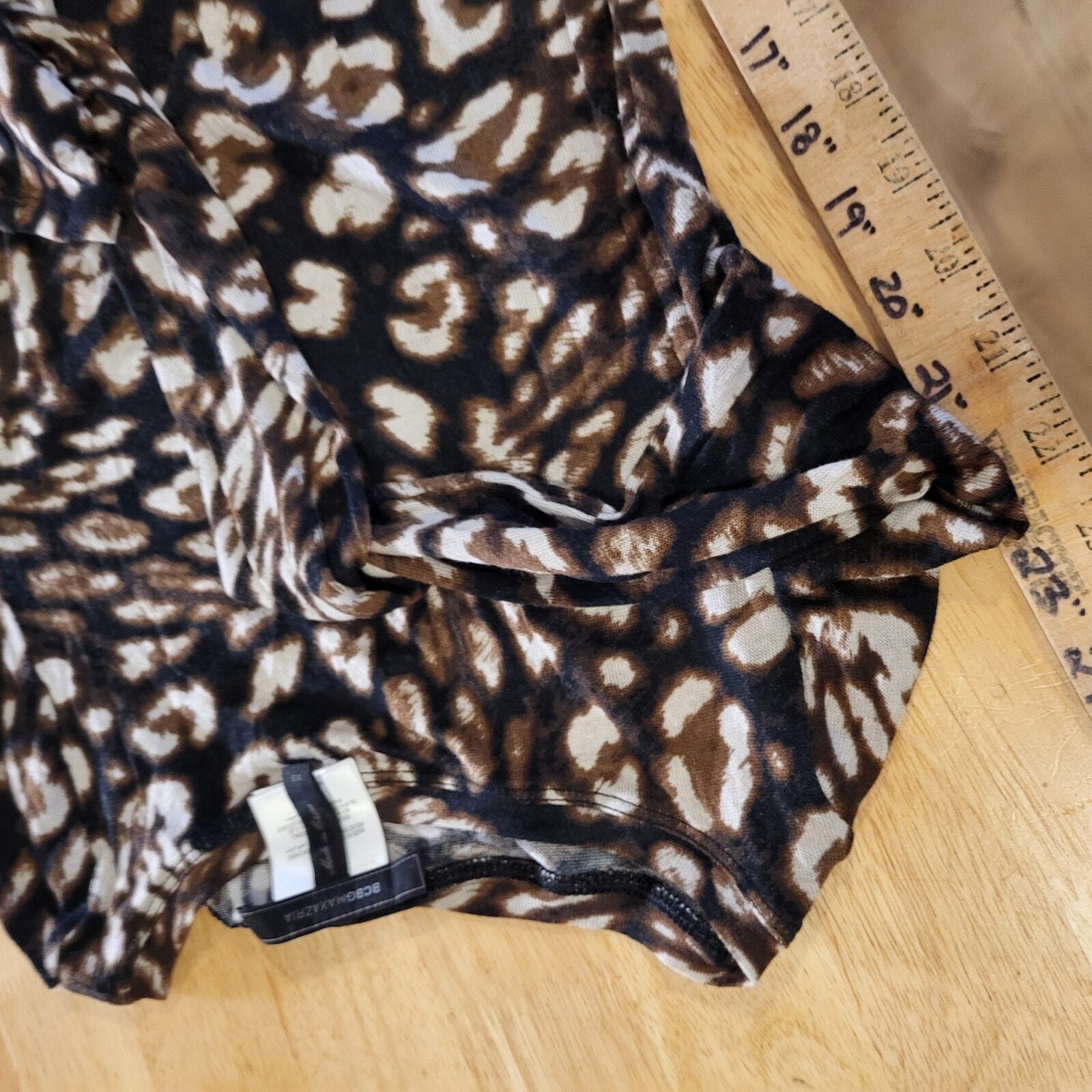 BCBGMAXAZRIA Leopard Print Sheer Long Sleeve T-Shirt XS Jersey Cotton Knit 
