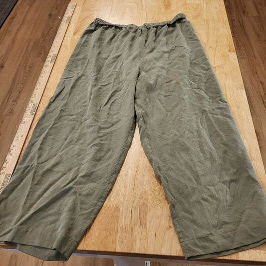 Vintage Chico Designs Size 1 100% Silk Elastic Waist Green Palm Design 28" 