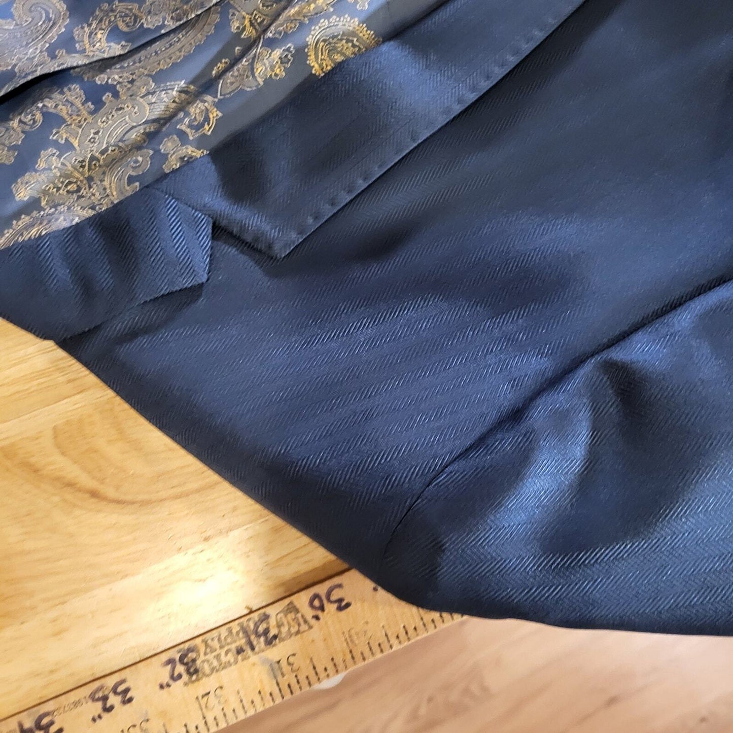 Tazio Italy Tetron Silk Blue Paisley Lined 38L 21" P2P Hand Tailored 