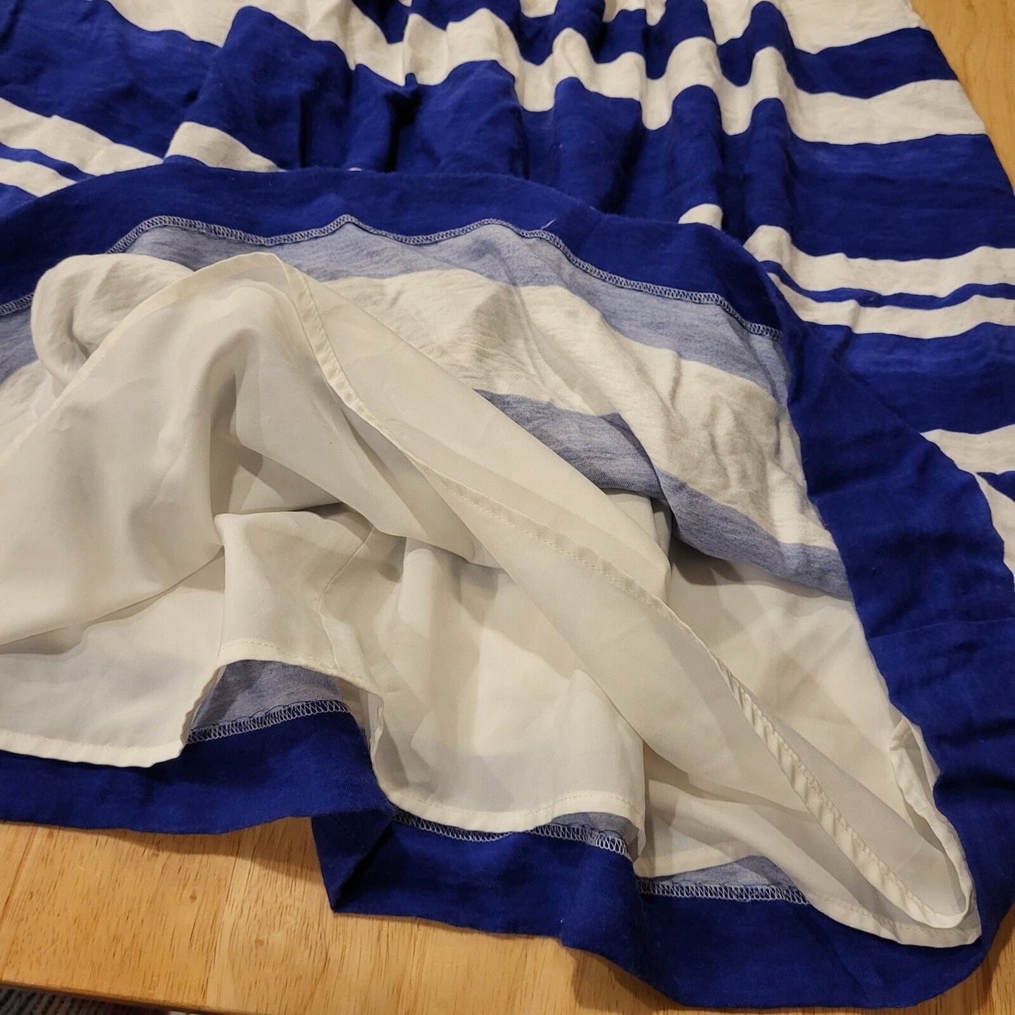 Ann Taylor Loft Blue & White Size Six Strappy Knee Dress 16" P2P 14" Waist