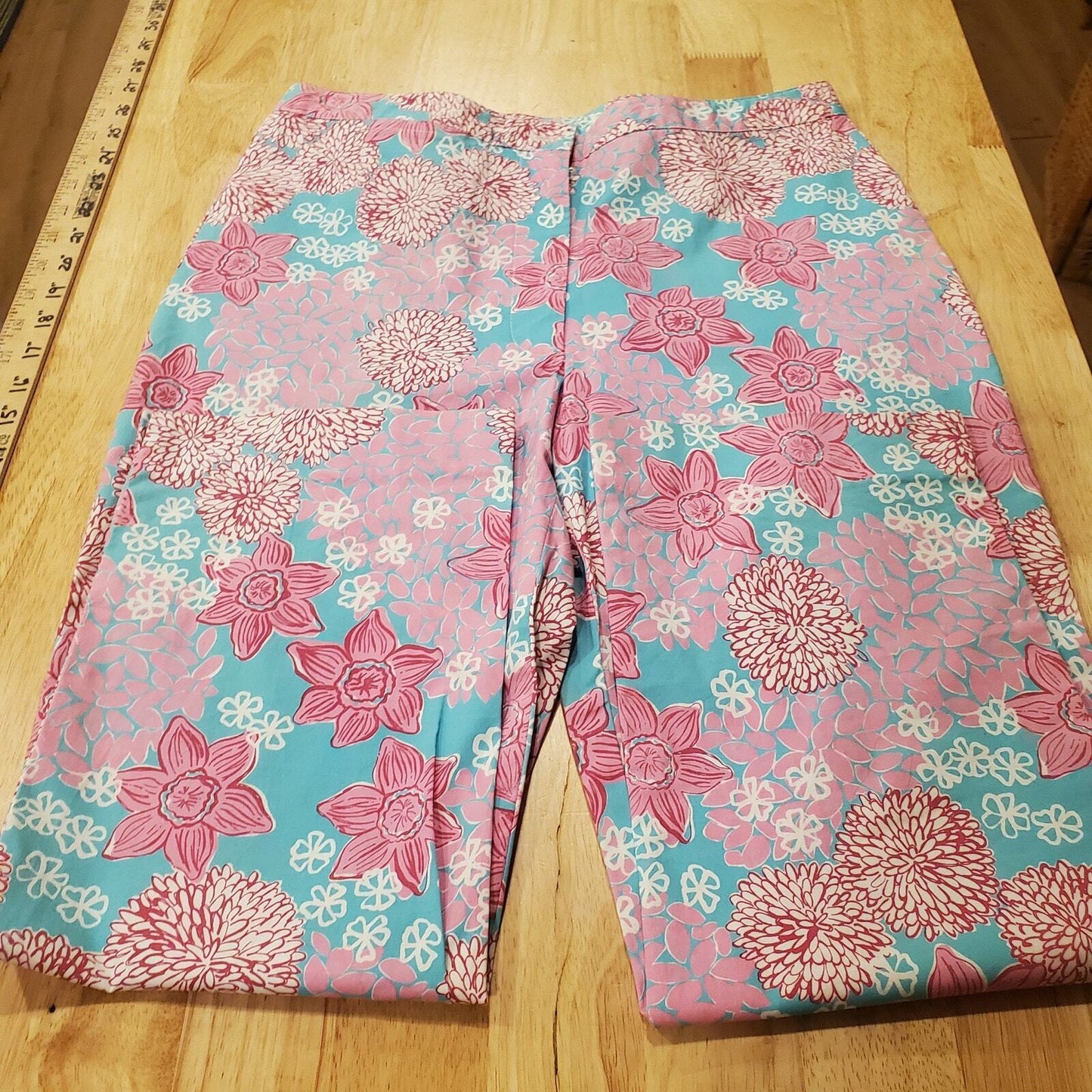 Lilly Pulitzer Pink & Blue Floral Print Woman's Size 6 Pants 32" Waist