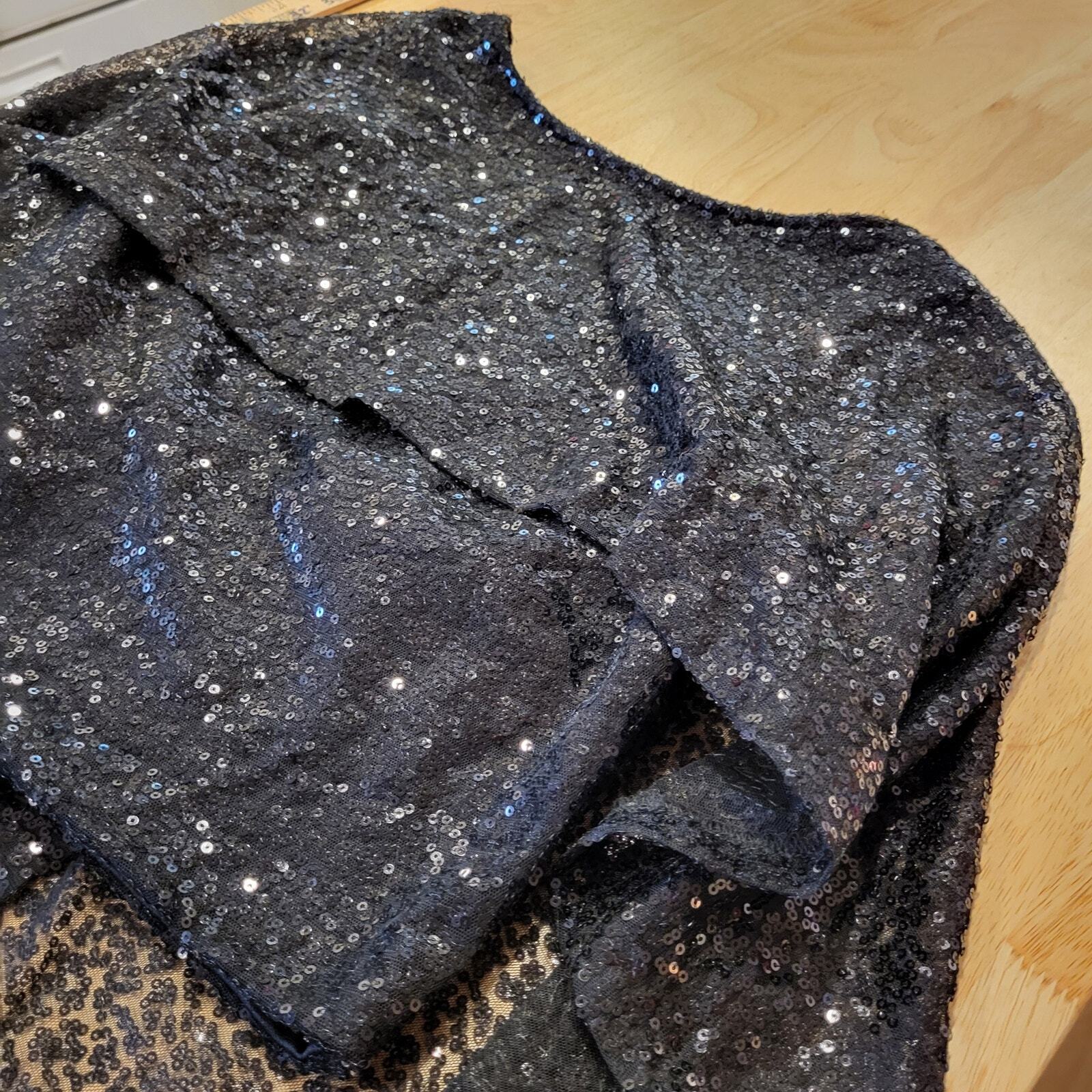 Black Sequin Bat Wing zip Back Blouse Cropped Pretty 