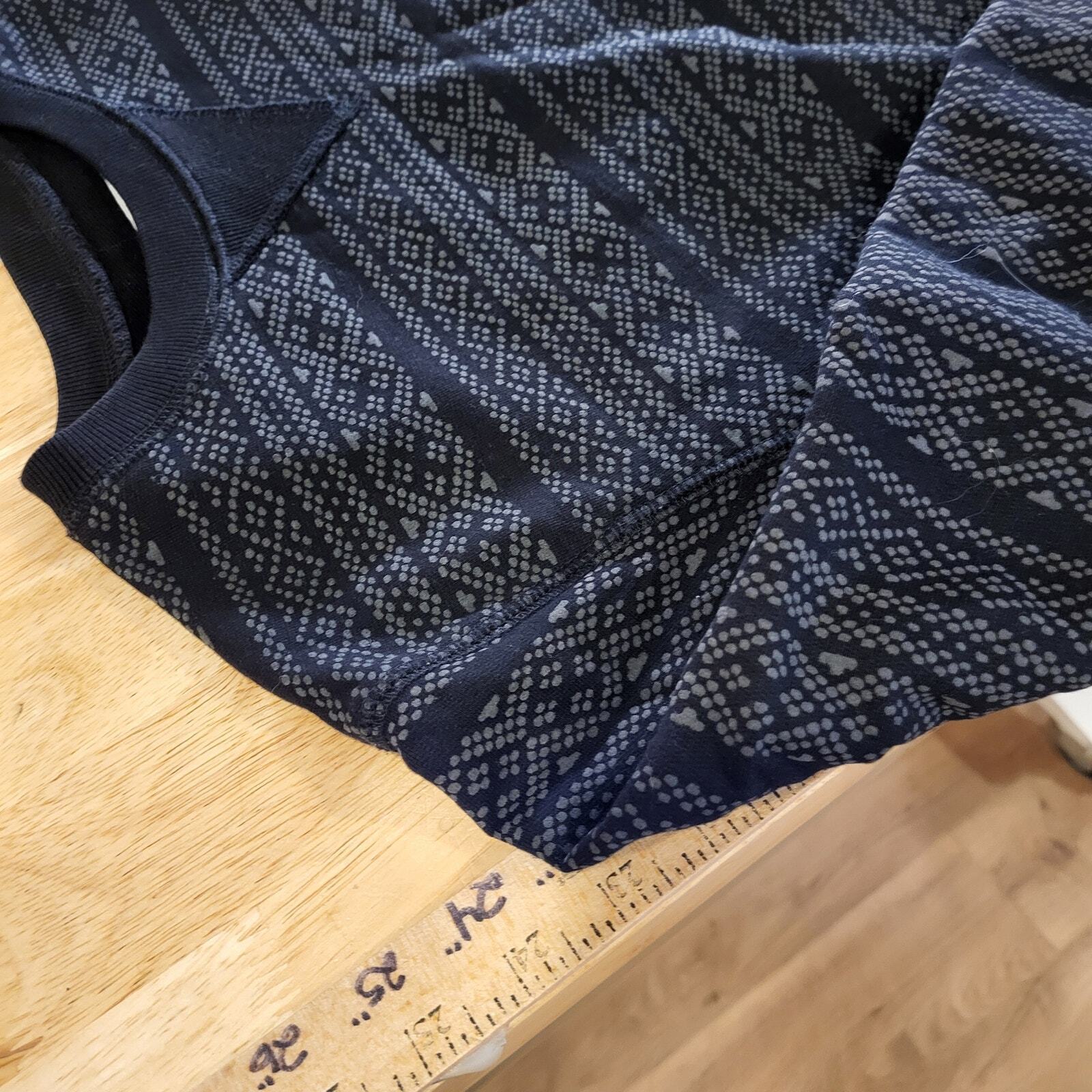KK International Perú Sweatshirt Zipper Detail Medium Black Screen Printed 