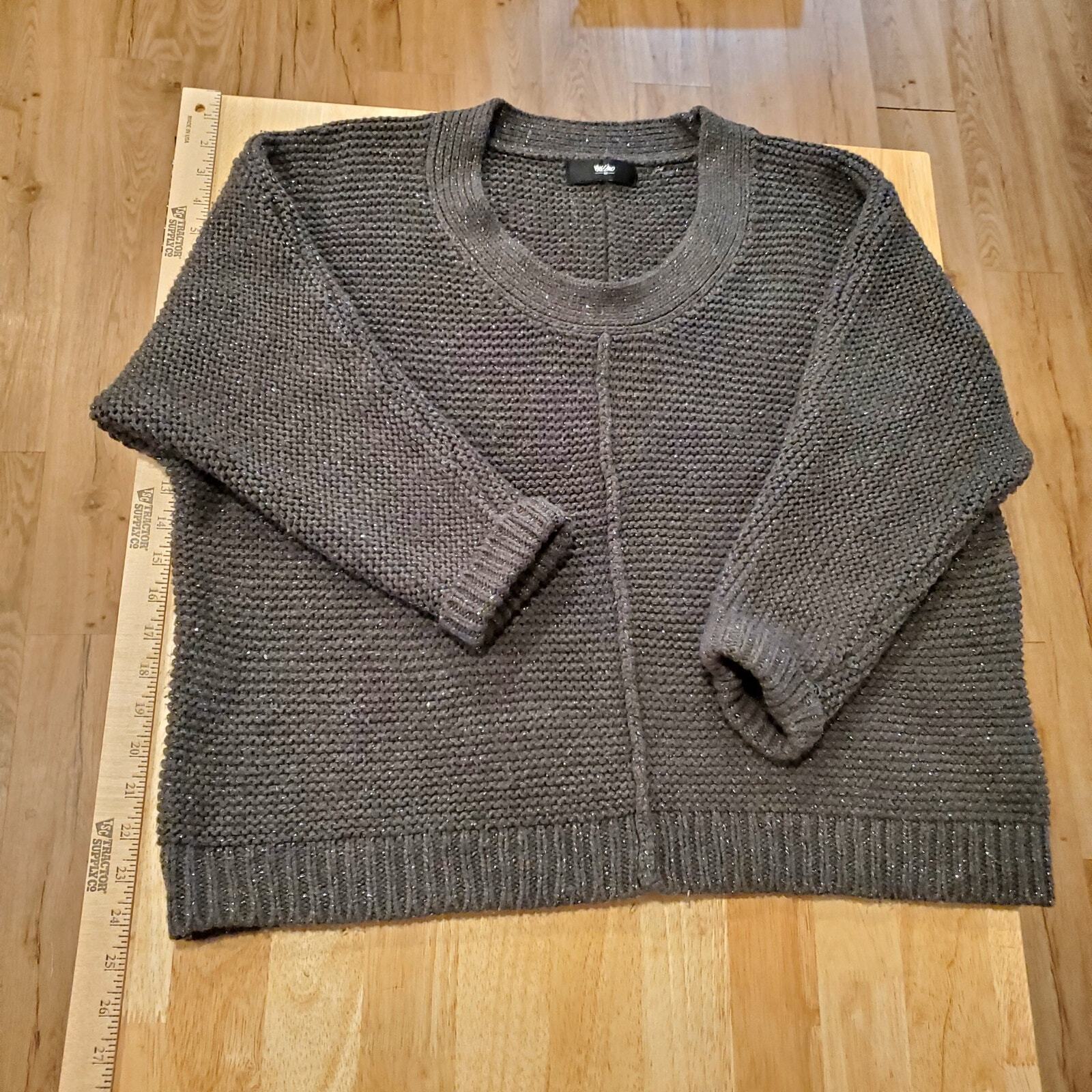Mossimo Gunmetal Gray Sweater with Silver Metallic Fleck Medium Chunky Knit Soft