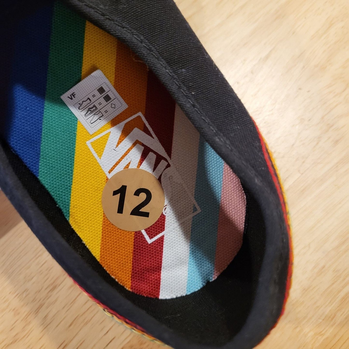 (NEW) Vans Pride Collection Love is Love Shoes Men 12