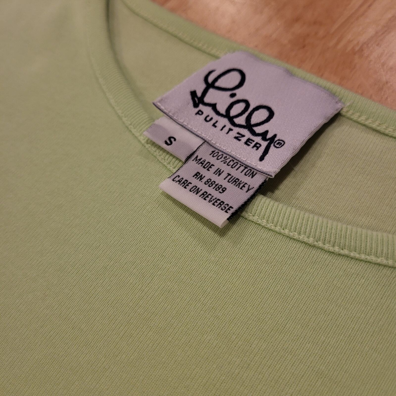 Pastel lime green Lilly Pulitzer 3/4 sleeve round neck t-shirt 100% cotton small