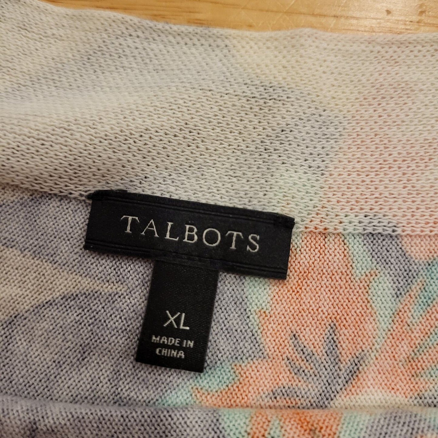 Talbots extra large 60% cotton 40% rayon Floral sweater knit Floral blue 23" P2P