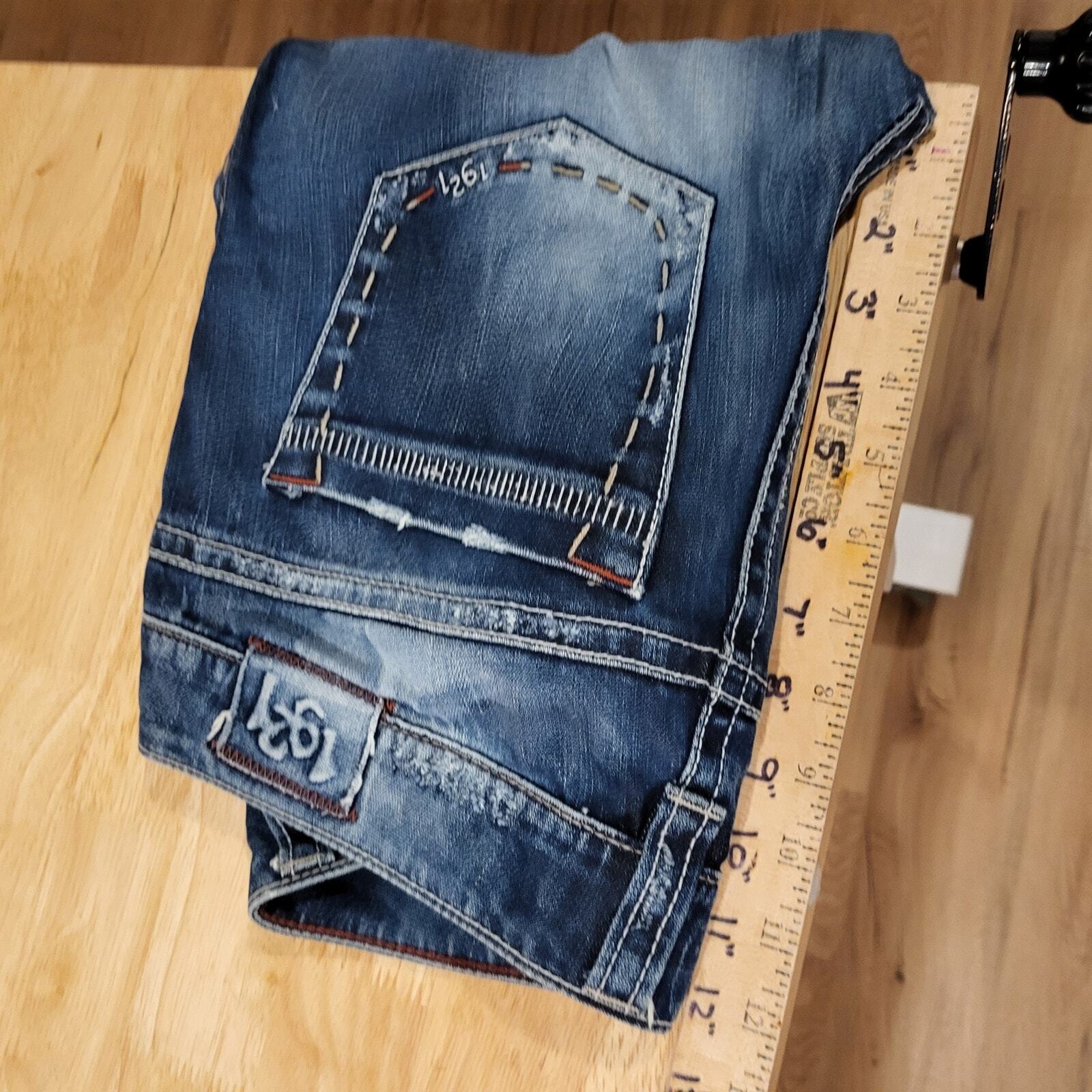 1921 Bootleg Flare Jeans Y2K 33" Inseam 12" Rise Stitch Pocket Detail