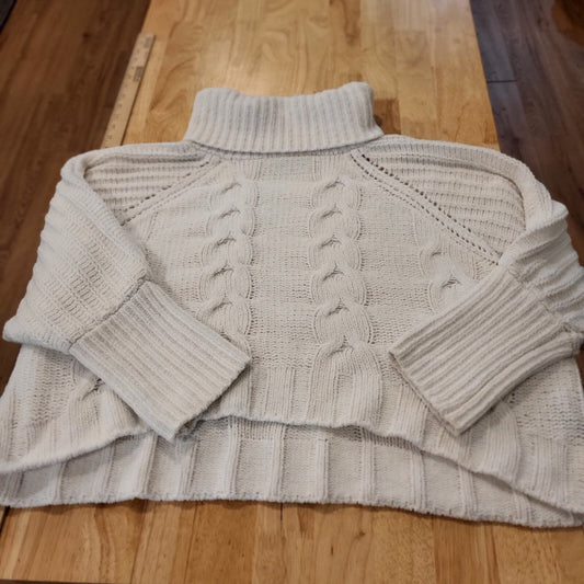 Fluffy White Chunky Knit Sweater Turtle Neck Batwing 29" Pit 2 Pit