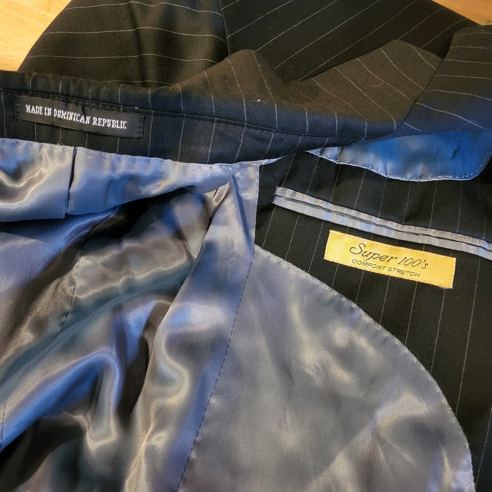 Andrew Fezza Fusion Men's Suit Coat & Pants 34" Waist 20" P2P Pinstripe pleated
