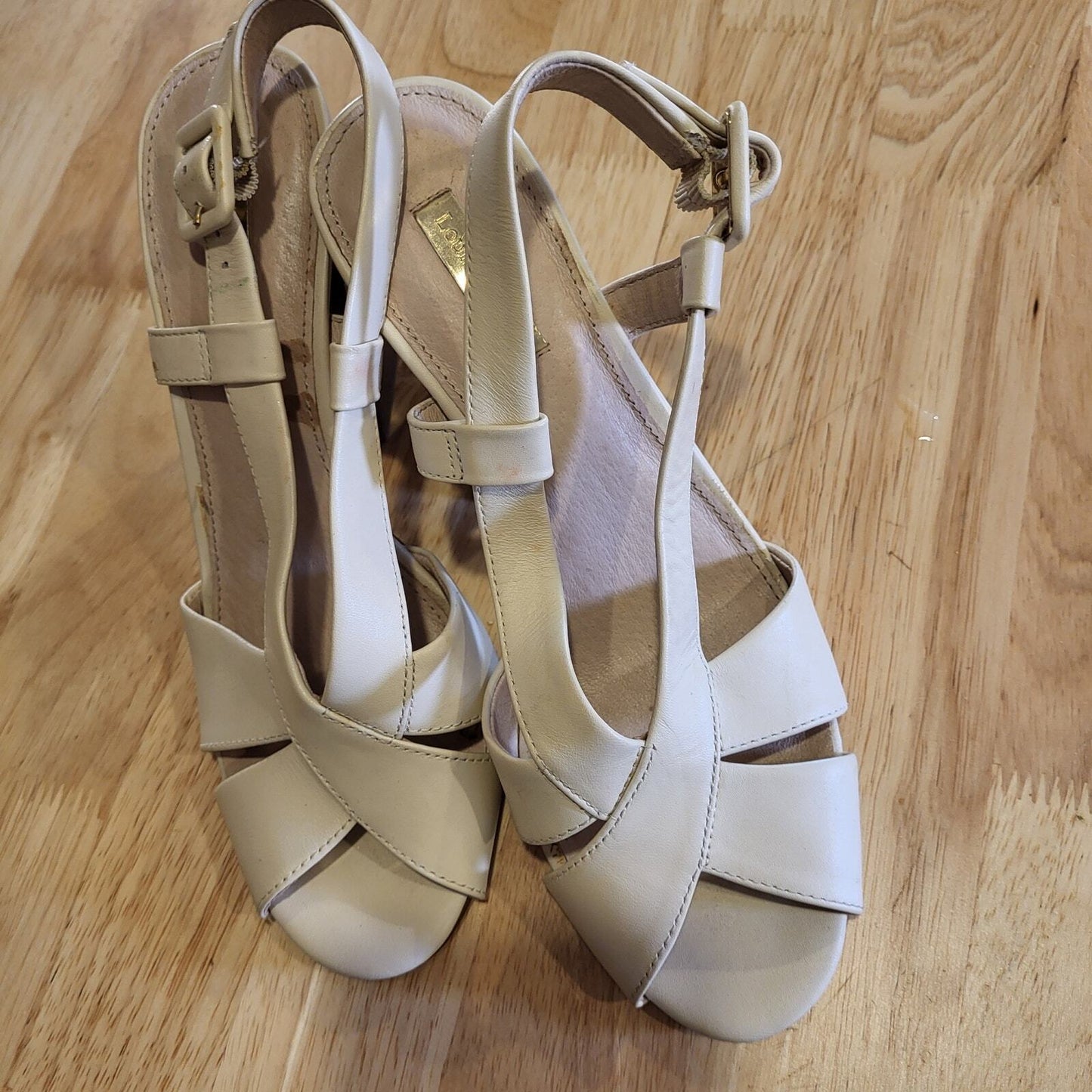 Louise Et Cie Light Beige Block Heal Strappy Sandel 8M 38 1/2 