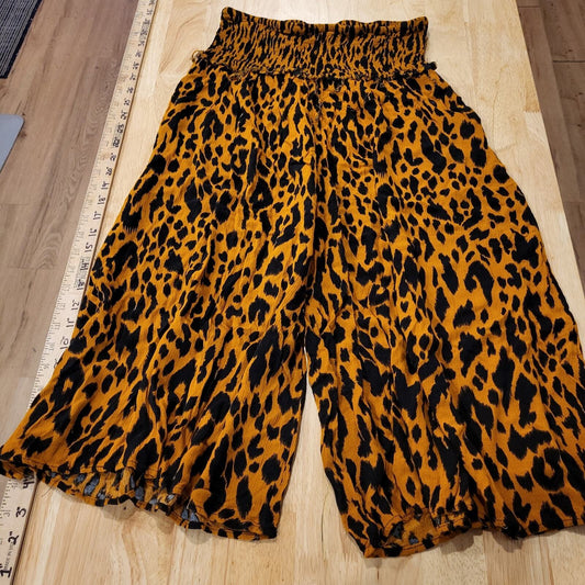 Easel Urban Leopard Print Wide Leg Capri Yoga Hippie Pants Elastic Waist