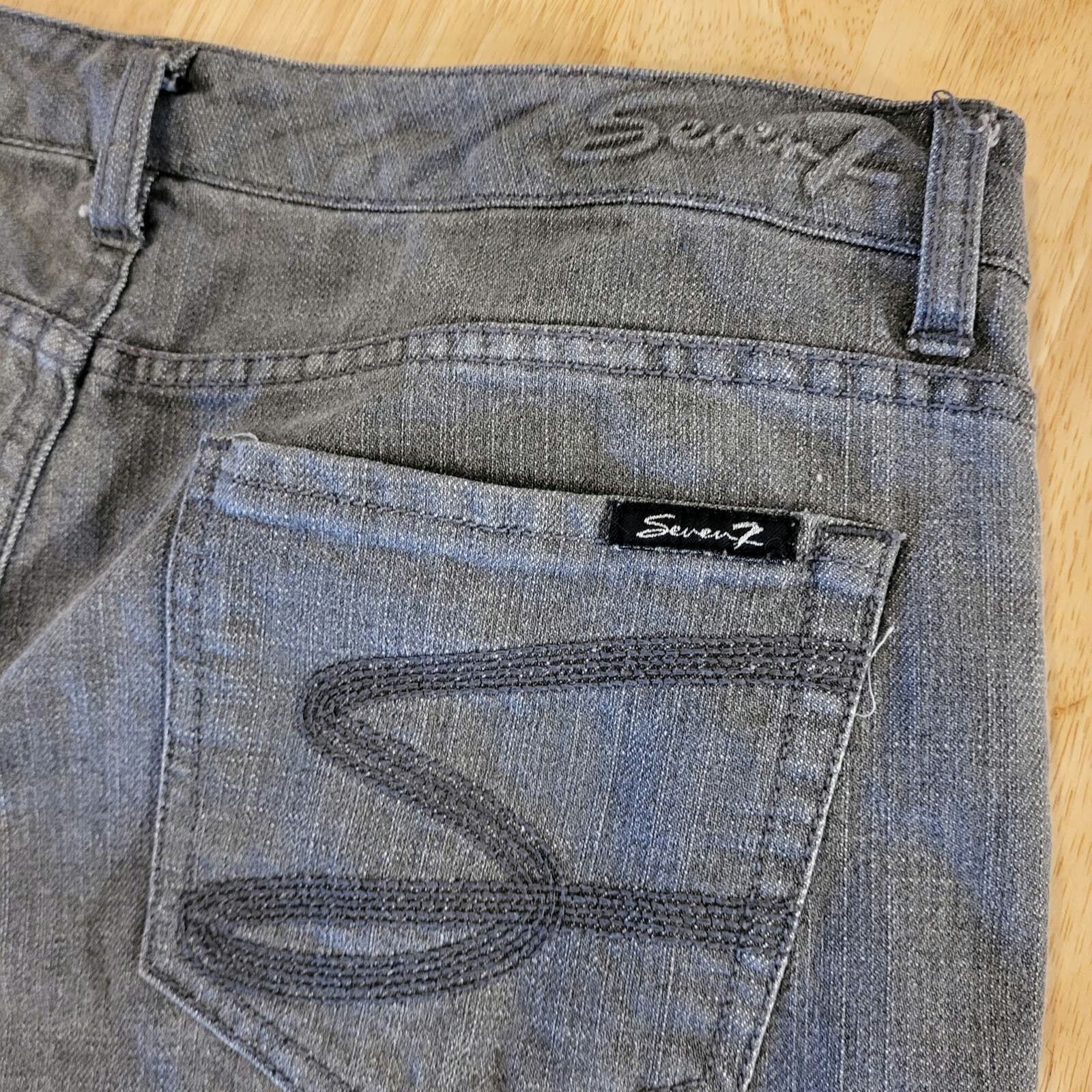 Seven7 Jeans Gray size 12 Emboss Logo Straight Leg 32" Waist 30" Inseam Stretch