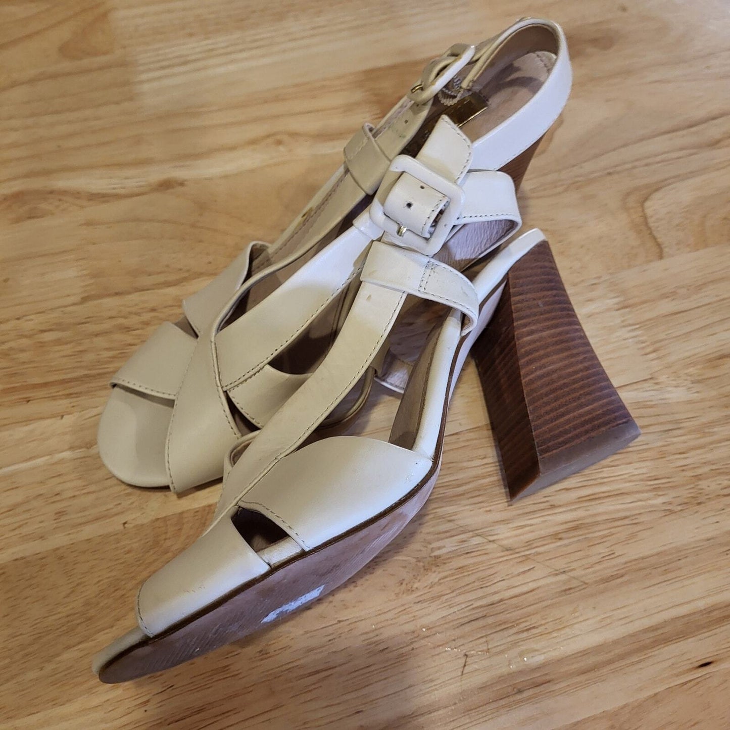 Louise Et Cie Light Beige Block Heal Strappy Sandel 8M 38 1/2 