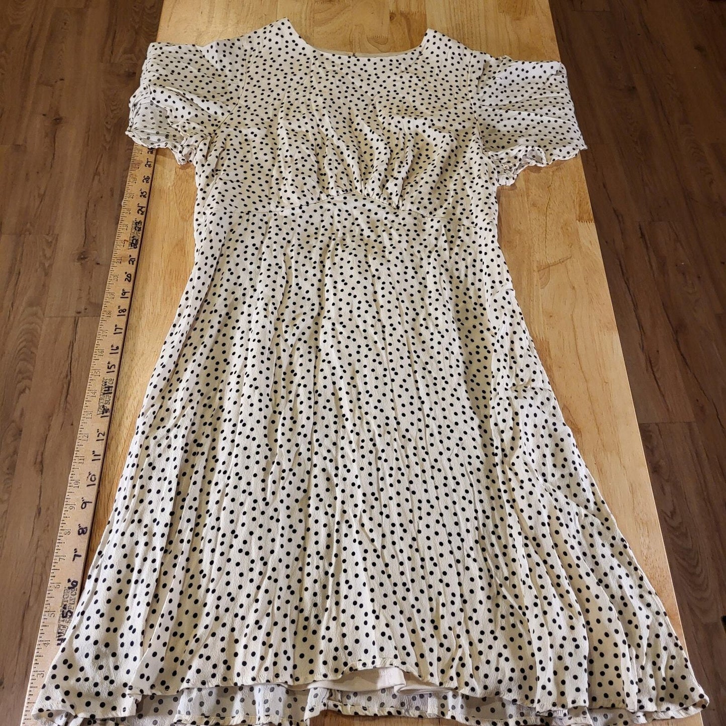 Flutter Sleeve Open Back Black & White Polka Dot Silk Rayon Blend XS 16" P2P