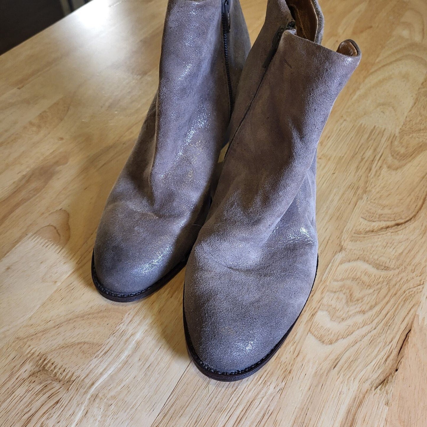 Sofft Metallic Gray Suede Block Heel Booties Size 8