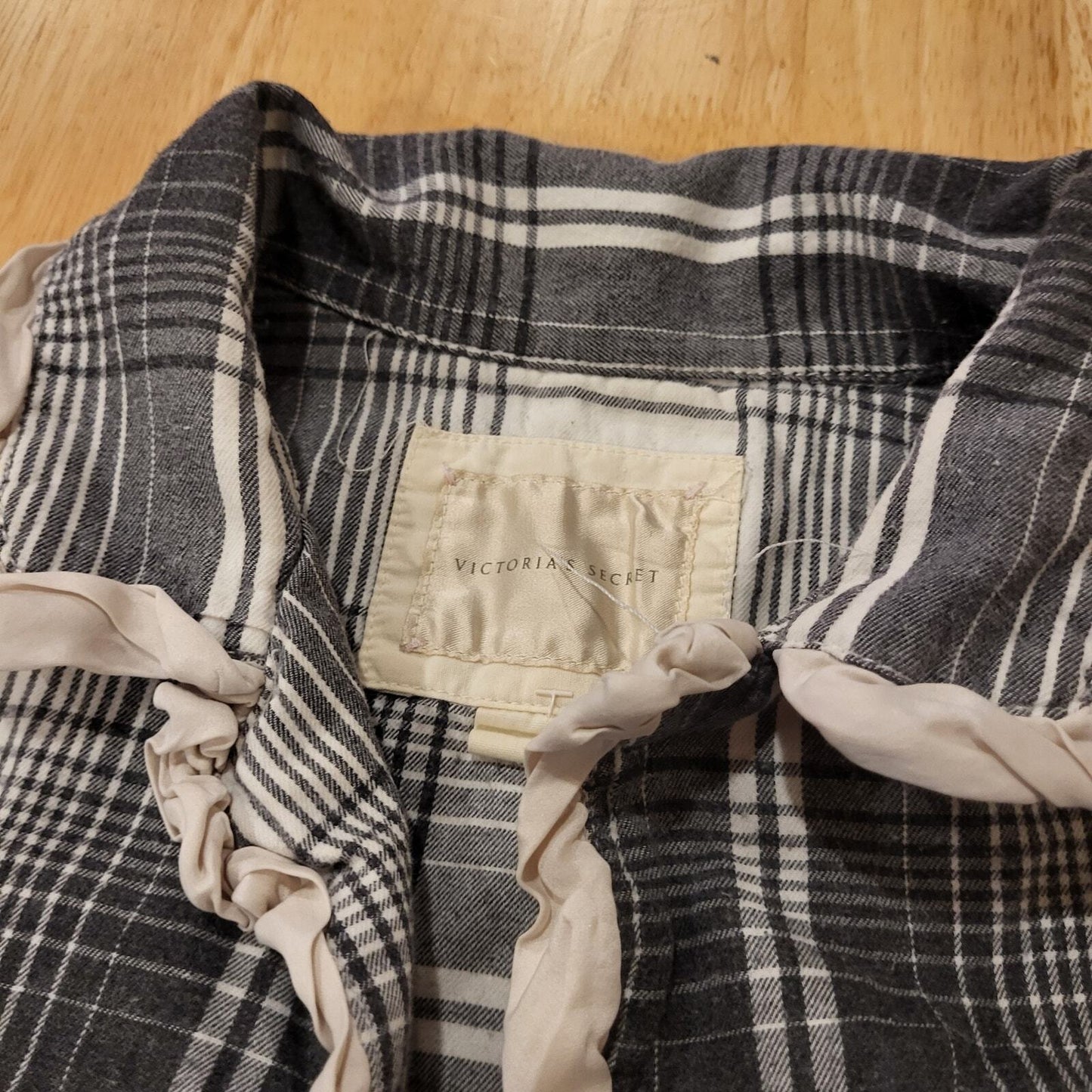 Victoria's Secret Pajama Top Black & White Plaid Cotton Button Collar LONG Slv. 
