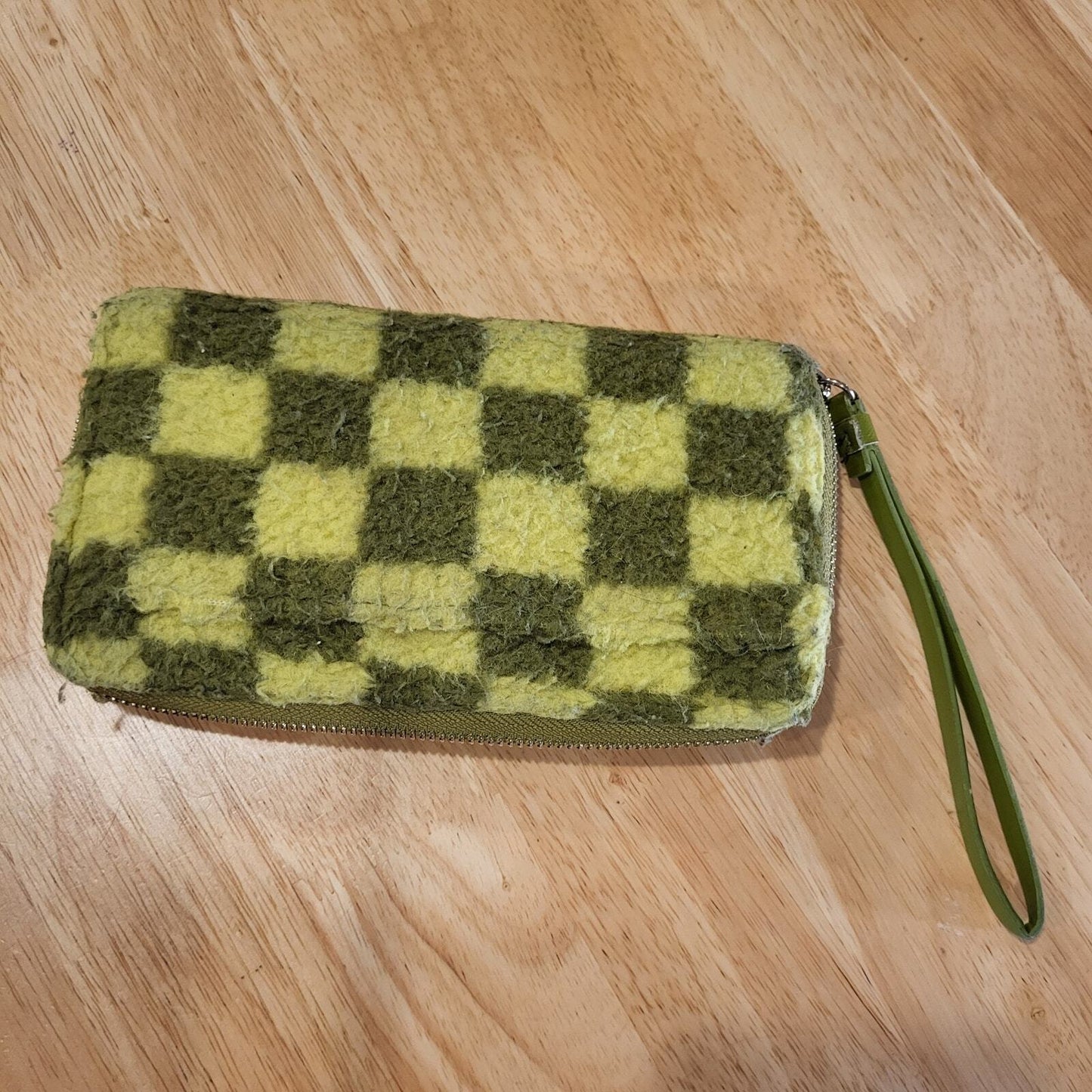 Green Check Faux Fur Wallet Clutch Wrist Strap 8"x4"