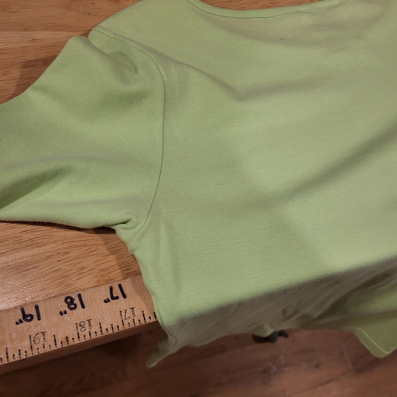 Pastel lime green Lilly Pulitzer 3/4 sleeve round neck t-shirt 100% cotton small