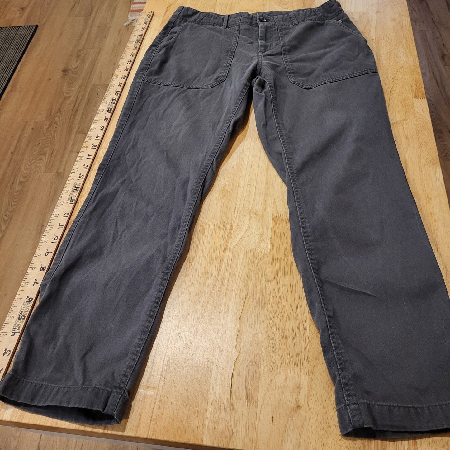 Gray L.L. Beans Favorite Fit Chinos Size 6P Pants 30" Waist 26" Inseam 