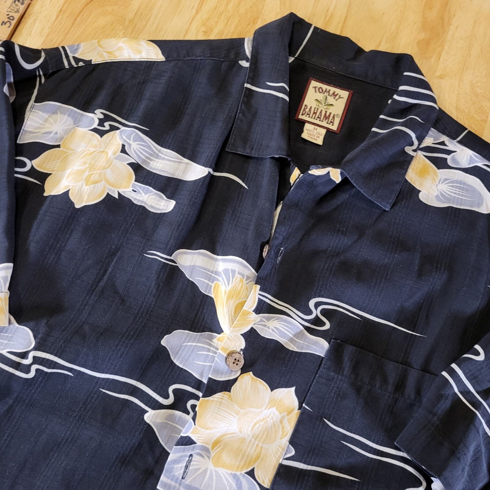 Vintage Tommy Bahama Silk Lotus Blue Floral Hawaiian Shirt Medium