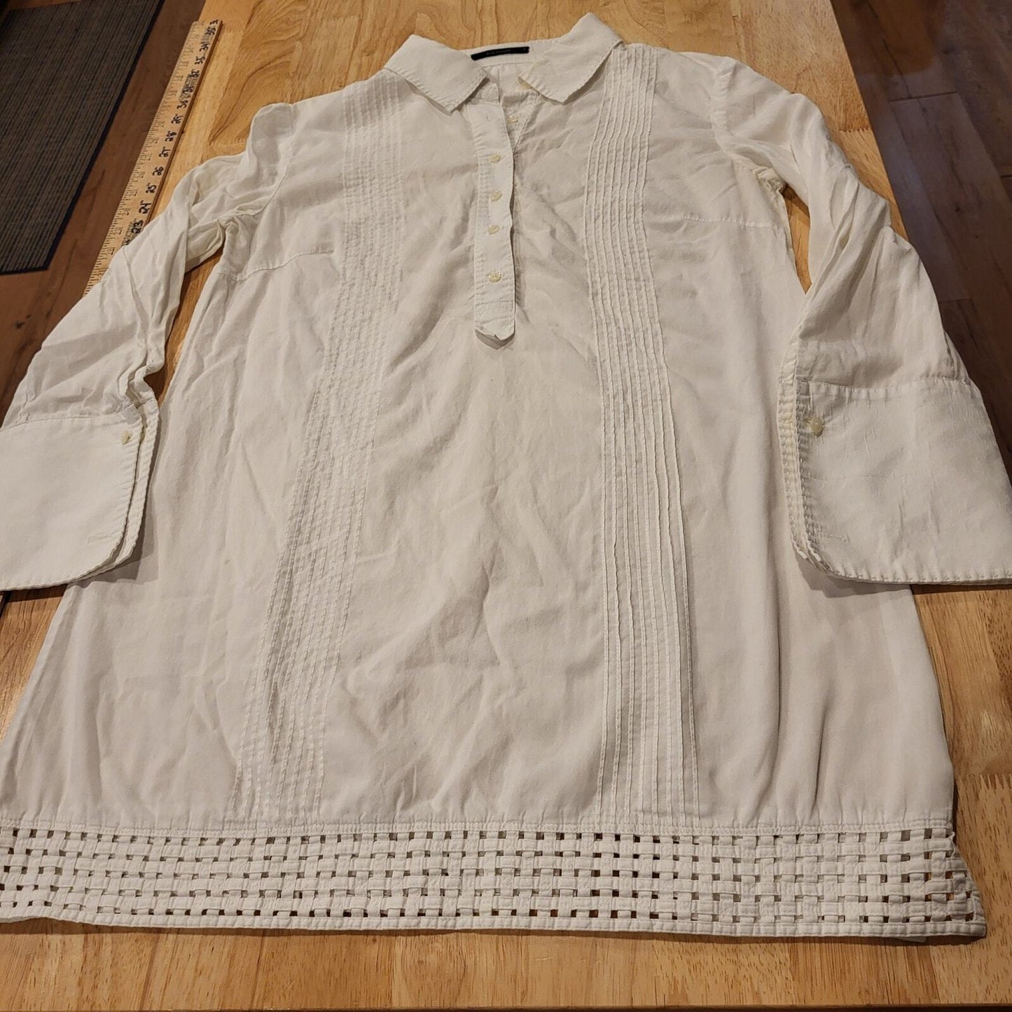 Tahari White Cotton Blouse Pleated Lattice Hem Button Detail 19" P2P