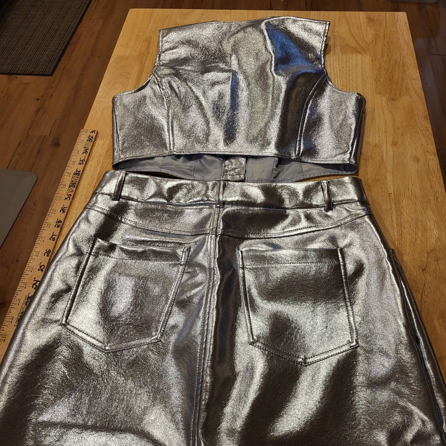 Nwt House of Harlow metallic pleather skirt & top set Large 32" Waist 19" p2p