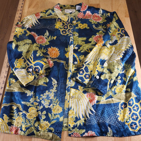 Vintage 100% Silk Asian Crane Floral Medium mandarin collar shell buttons 