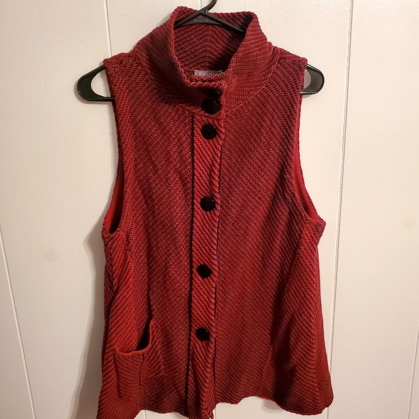 100%Cotton Habitat Clothes To Live In Button Front Chevron knit vest red black