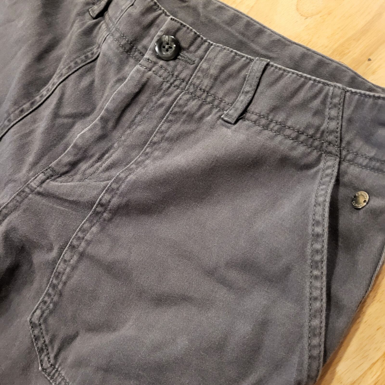 Gray L.L. Beans Favorite Fit Chinos Size 6P Pants 30" Waist 26" Inseam 