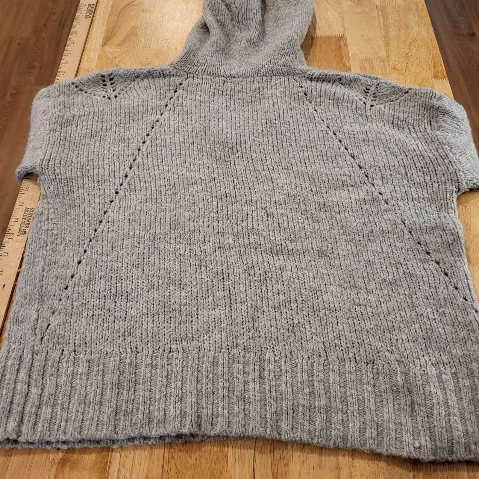 American Eagle Jegging Fit Small Gray Pullover Hooded Sweater Knit Detail