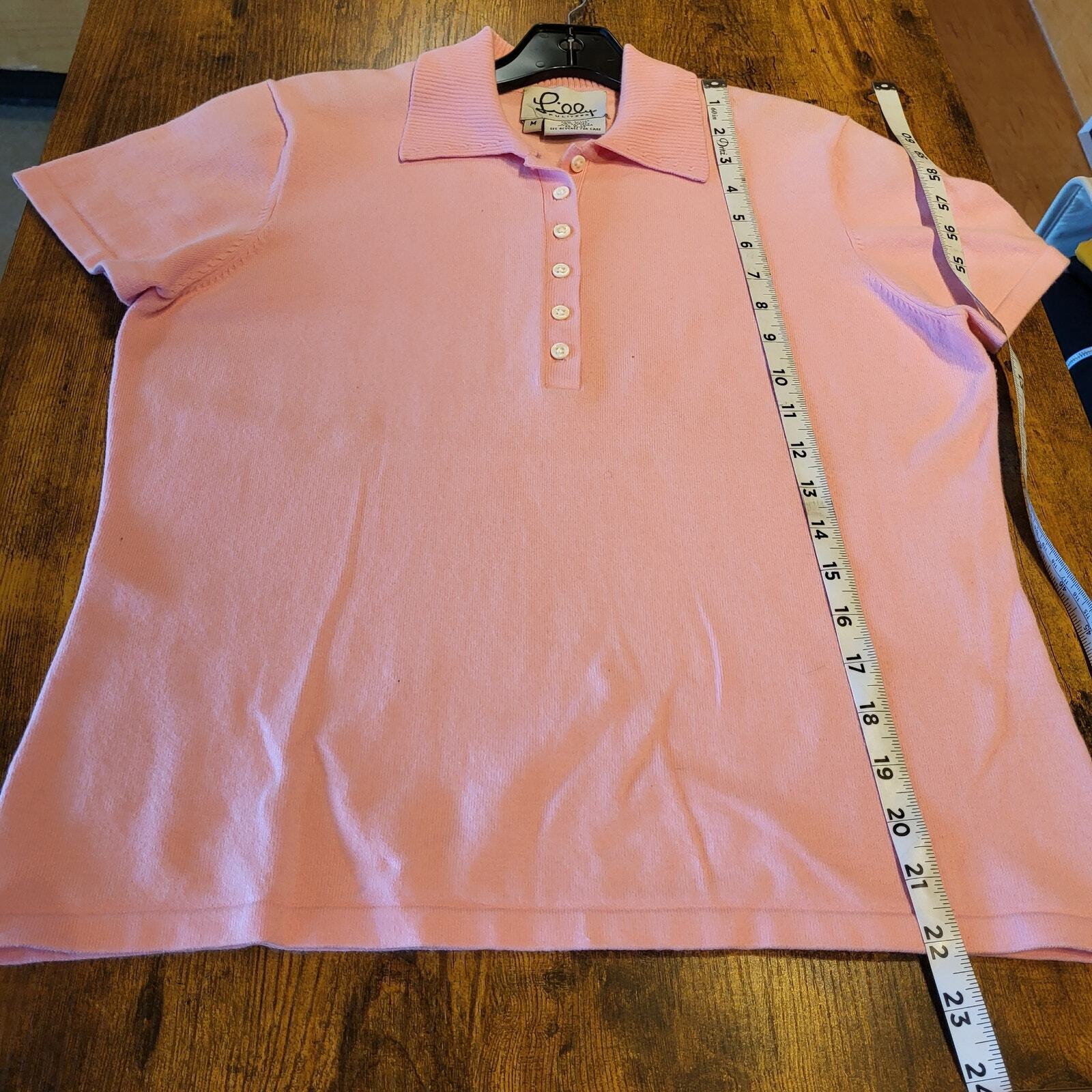 Lilly Pulitzer Pink Cotton Golf Polo Size Medium Collared Stretch Button 19" P2P