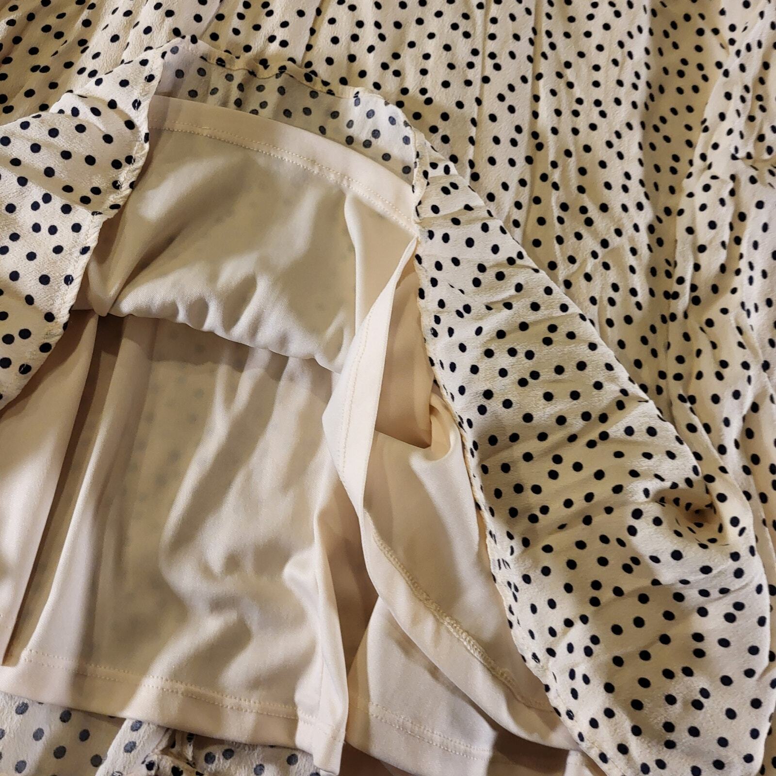 Flutter Sleeve Open Back Black & White Polka Dot Silk Rayon Blend XS 16" P2P