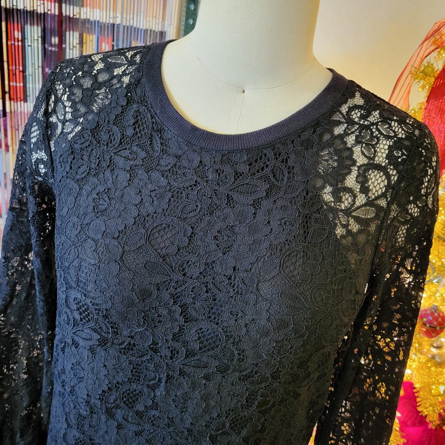 BCBG Black Lace Sweatshirt Dress Tank Under Long Sleeve Small 19" P2P 