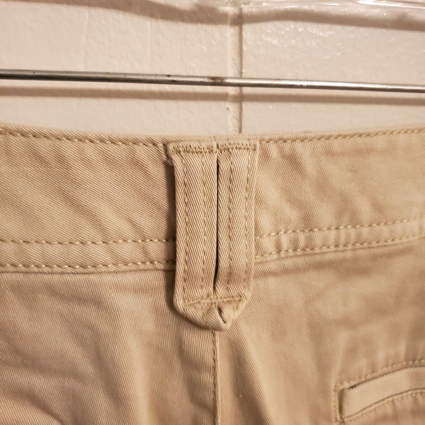 Eddie Bauer Women's Size 12 - Khaki Shorts with Pockets 
