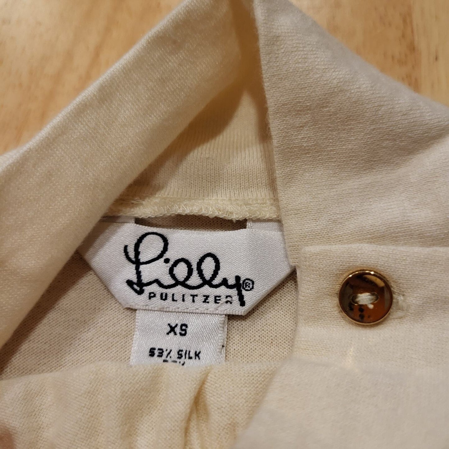 Lilly Pulitzer Cream Knit Mock Turtle Neck Gold Button XS 17" P2P