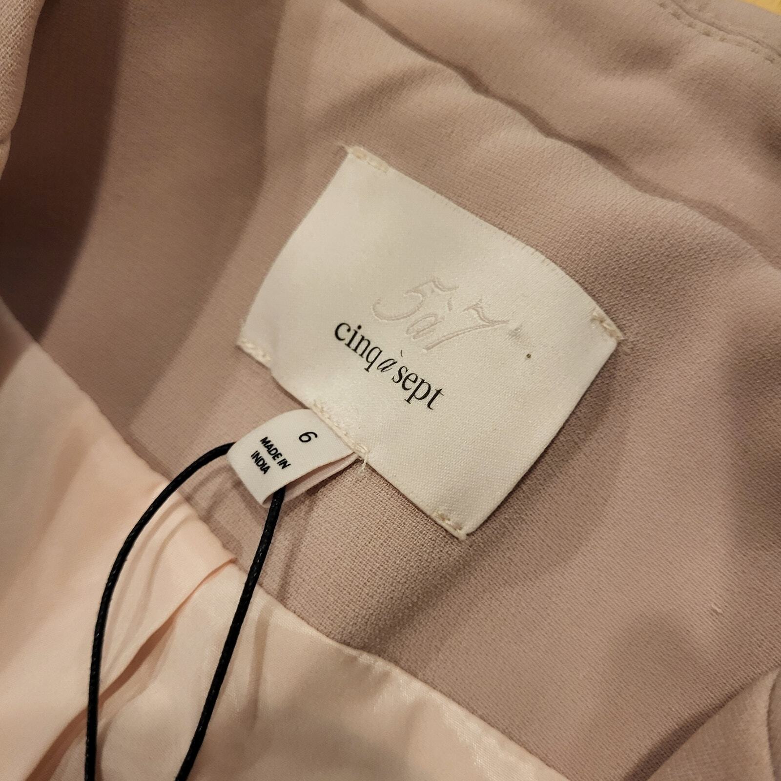 Cinq a Cept Pink Salt Candace Beaded Blazer Size 6 18" Pit 2Pit