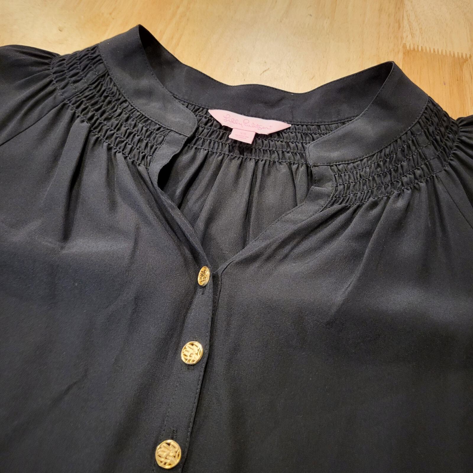 Lilly Pulitzer Black Blouse Gold Buttons Balloon Sleeve XS Neckline Detail