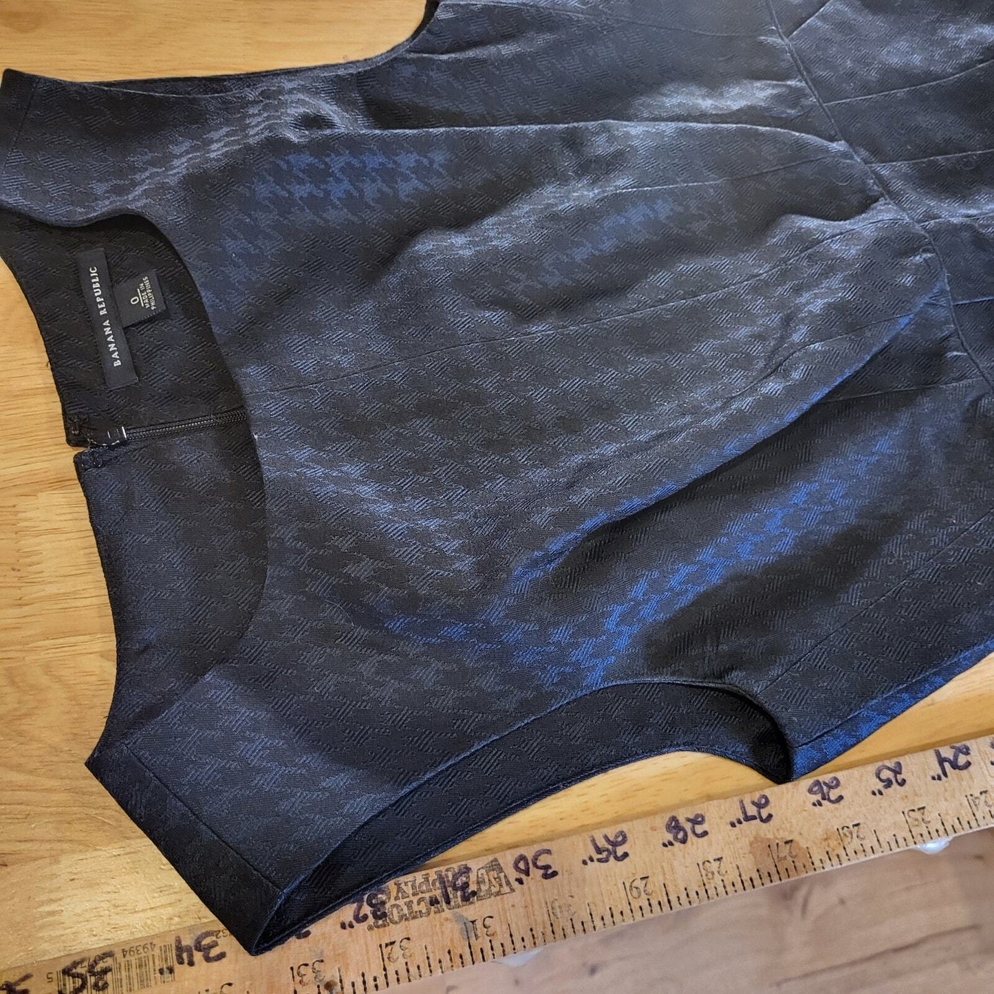 Banana Republic Houndstooth Wool Sleeveless Pencil Dress Size 0 15" P2P 26" W