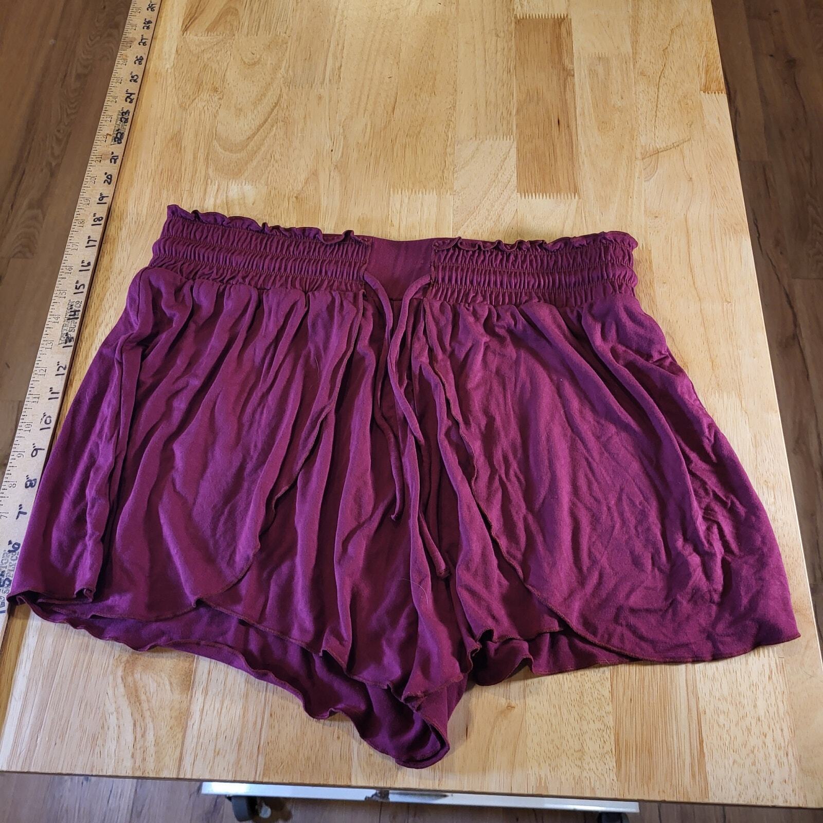 Eggplant Fluttery Wide Elastic Waist Short XL 17"-22" Stretch 