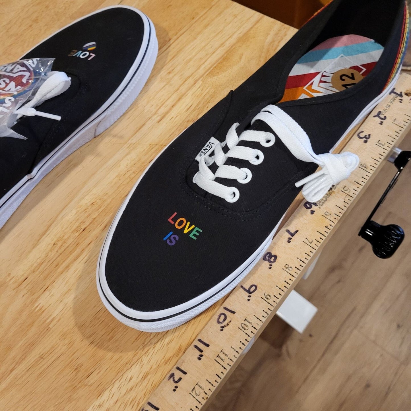 (NEW) Vans Pride Collection Love is Love Shoes Men 12
