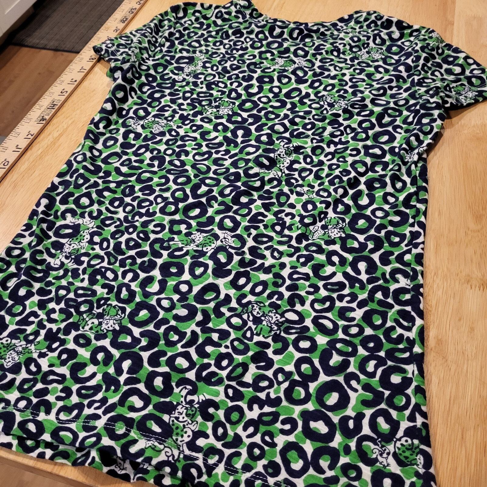 Lilly Pulitzer small leopard print green background 15 in pit to pit