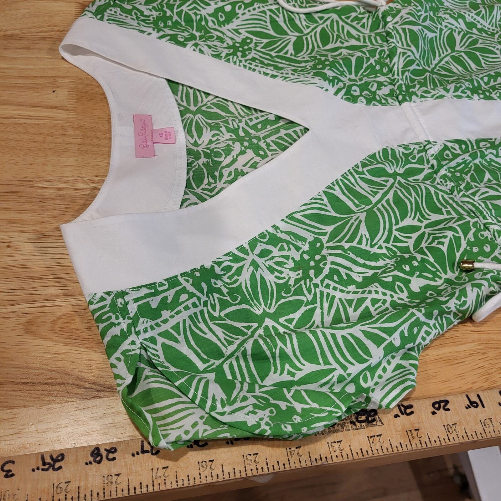 Lilly Pulitzer Green Botanical Print White Trim Baby Doll Top Cap Sleeve Trim XS