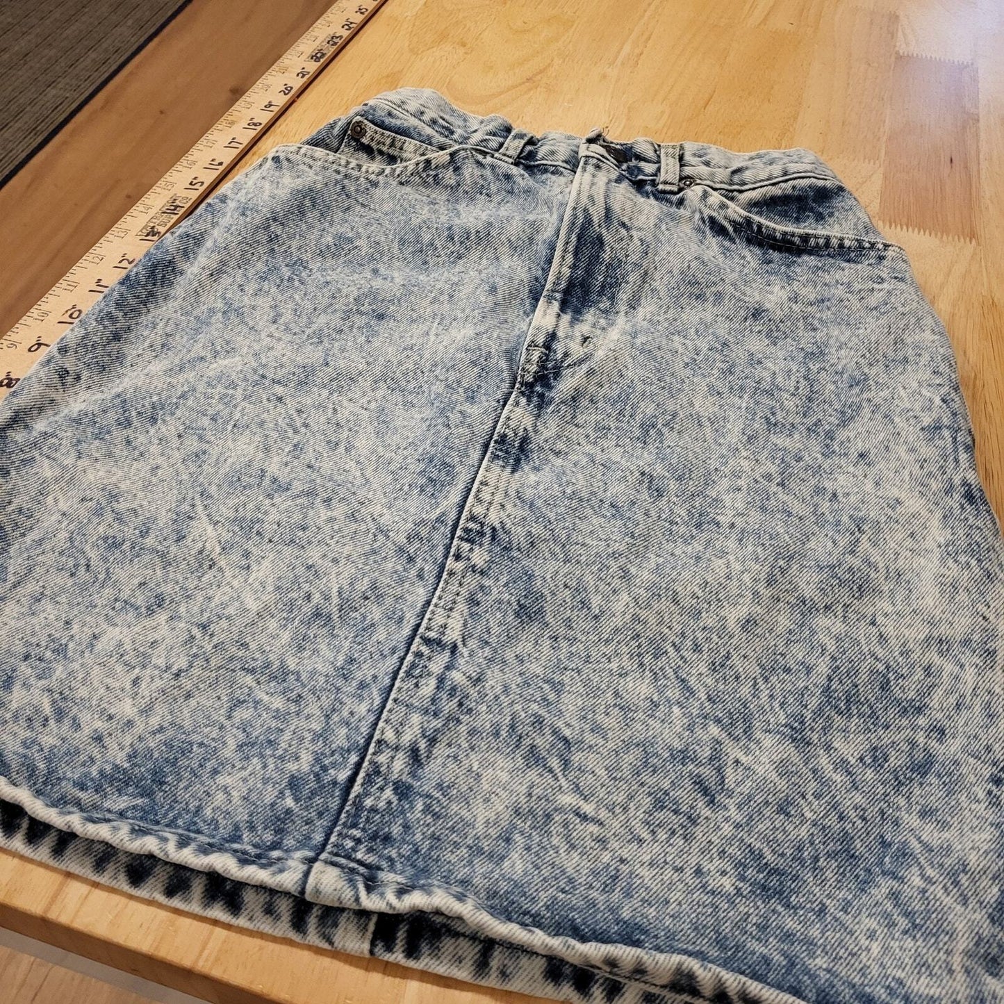 Vintage Acid Wash Sunset Blues Pencil Skirt Knee Denim Pocket 22" Waist