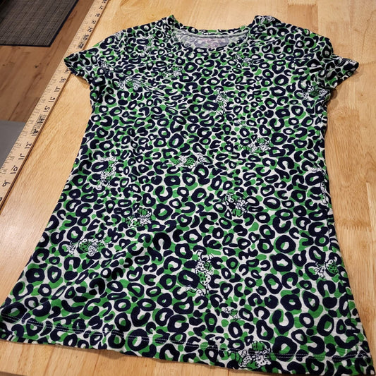 Lilly Pulitzer small leopard print green background 15 in pit to pit
