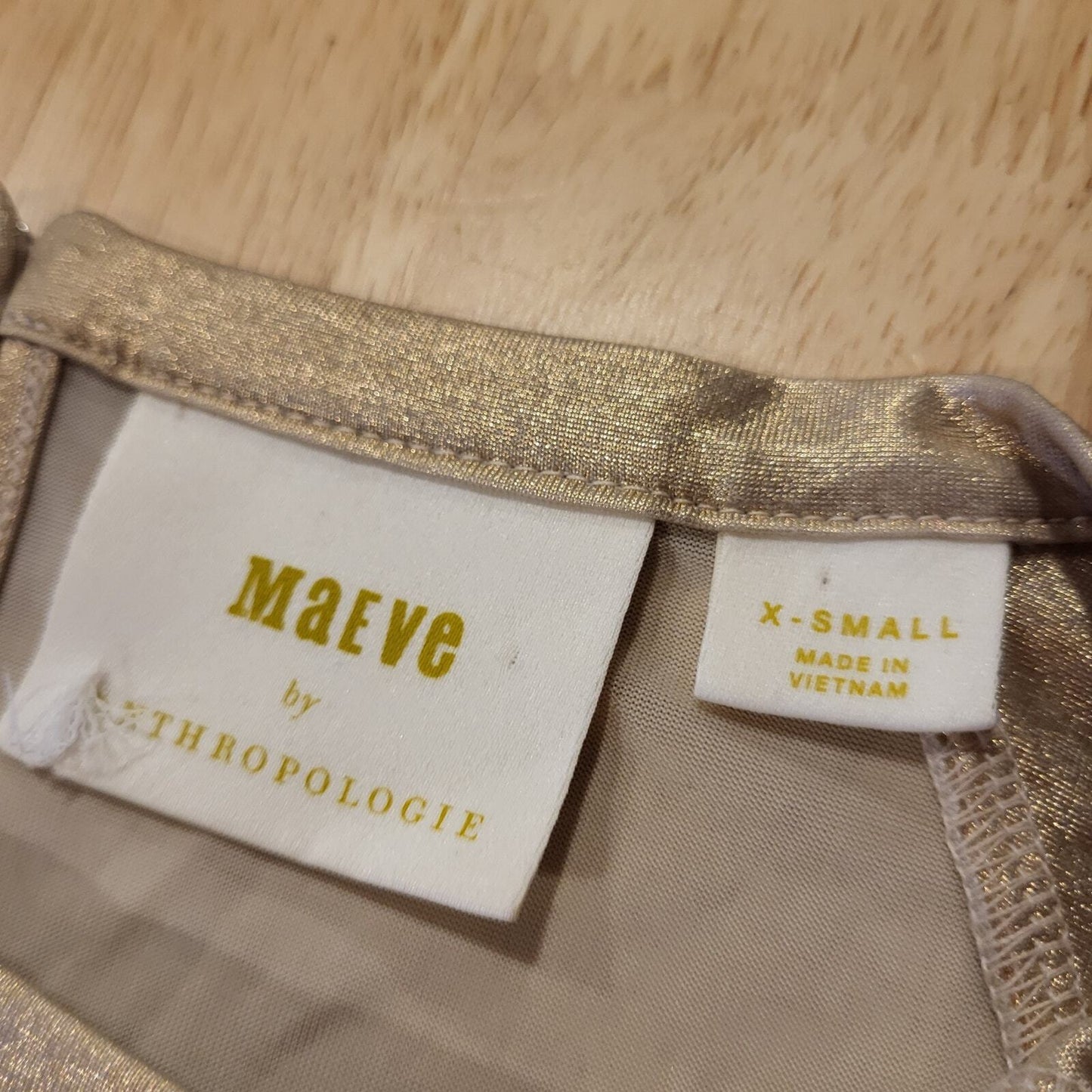 Anthropologie Maeve Gold Shiny shimmery batwing Blouse XS 19" P2P doleman sleeve