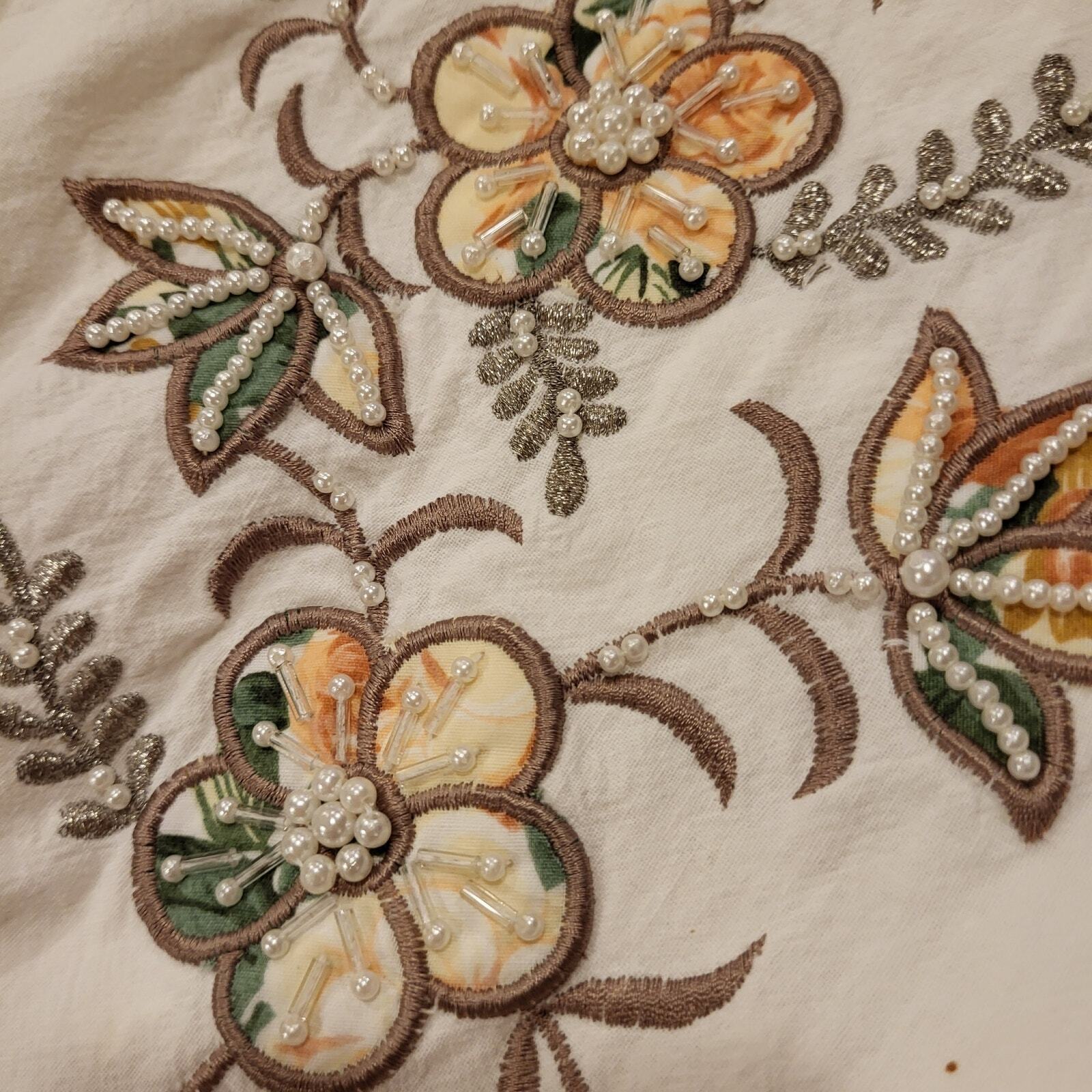 Vintage Beaded Jane Ashley White Short Sleeve Button Down Collared Shirt